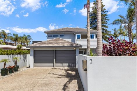 Photo of property in 7 Marellen Drive, Red Beach, 0932