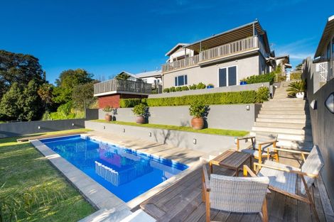 Photo of property in 11 Lawrence Road, Hospital Hill, Napier, 4110