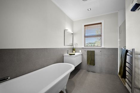 Photo of property in 7 Upper Crichton Terrace, Cashmere, Christchurch, 8022