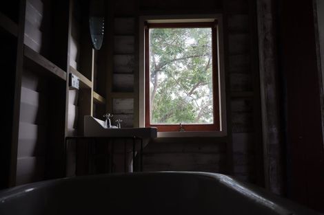 Photo of property in 7 James Road, Maungaturoto, 0587