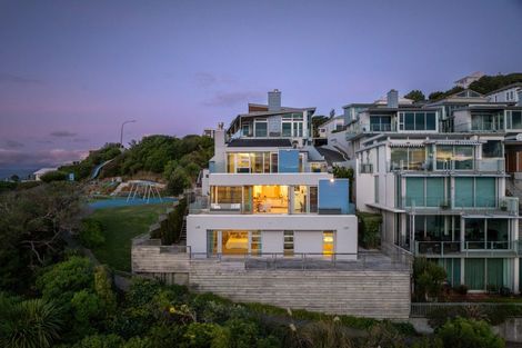 Photo of property in 20 The Crescent, Roseneath, Wellington, 6011