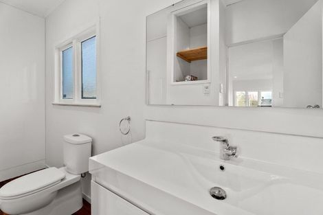 Photo of property in 1/1 Freyberg Avenue, Papatoetoe, Auckland, 2025