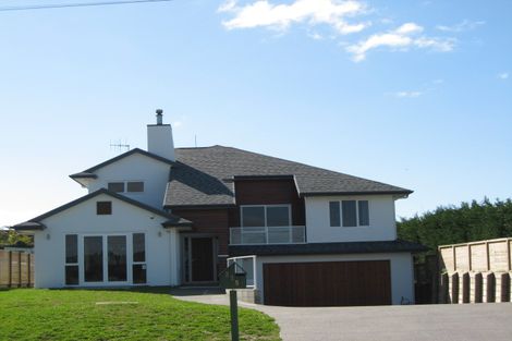 Photo of property in 225 Harbour Road, Ohope, 3121