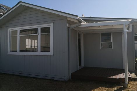 Photo of property in 20 The Esplanade, Eastern Beach, Auckland, 2012