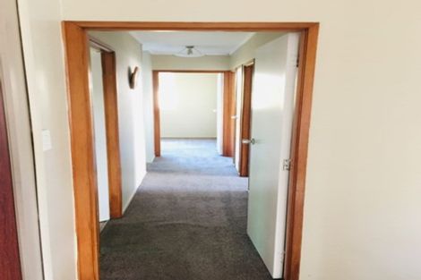 Photo of property in 13 Caringbah Drive, Papatoetoe, Auckland, 2025