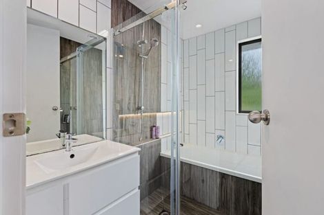 Photo of property in 34b Totara Road, Stanmore Bay, Whangaparaoa, 0932