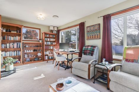 Photo of property in 61 Evesham Crescent, Spreydon, Christchurch, 8024