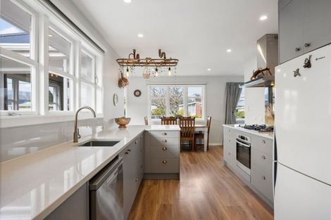 Photo of property in 89 Fraser Crescent, Elderslea, Upper Hutt, 5018