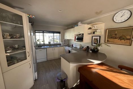 Photo of property in 8a Hinton Road, Taradale, Napier, 4112