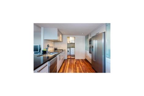 Photo of property in 8 Taumata Road, Castor Bay, Auckland, 0620