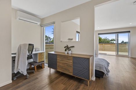 Photo of property in 14 Cowling Road, Hurdon, New Plymouth, 4310