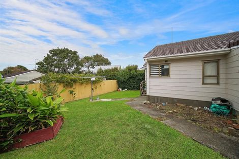 Photo of property in 1/8 Mcinnes Road, Weymouth, Auckland, 2103