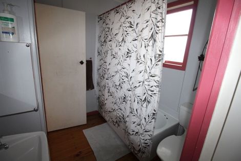 Photo of property in 4 Cargill Street, Tokoroa, 3420