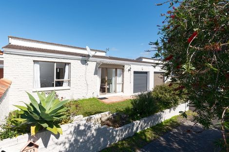 Photo of property in 1/1 Akehurst Avenue, New Lynn, Auckland, 0600