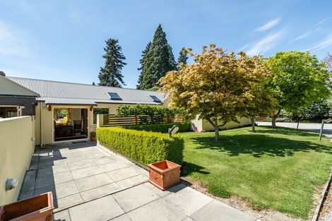 Photo of property in 19 Blacksmiths Lane, Wanaka, 9305