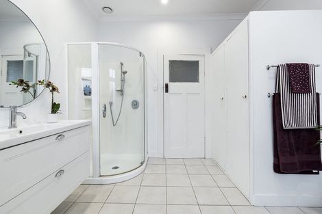 Photo of property in 12 Richmond Street, Fitzroy, New Plymouth, 4312