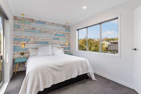 Photo of property in 31 Cockle Bay Road, Cockle Bay, Auckland, 2014