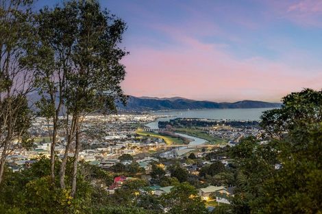 Photo of property in 73 Viewmont Drive, Harbour View, Lower Hutt, 5010