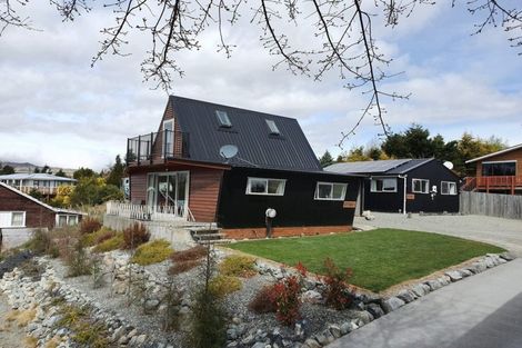 Photo of property in 14 Allan Street, Lake Tekapo, 7999
