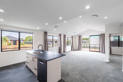Photo of property in 97 Hoffman Court, Waikiwi, Invercargill, 9810