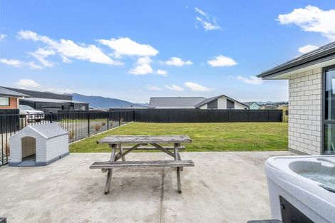 Photo of property in 14 Ralph Moir Drive, Te Anau, 9679