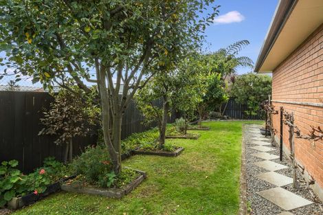 Photo of property in 63 Weraroa Road, Levin, 5510