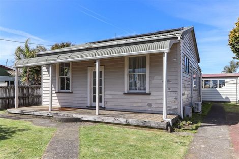 Photo of property in 43 Brookes Street, Inglewood, 4330