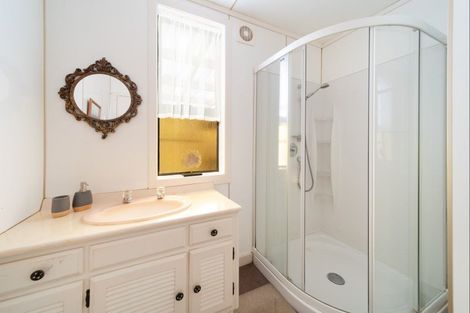 Photo of property in 53 Valley Road, Hikurangi, 0114