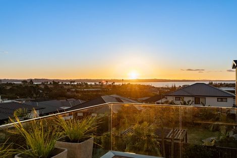 Photo of property in 57 Eighth View Avenue, Beachlands, Auckland, 2018