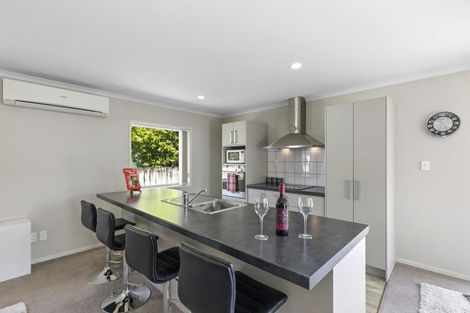 Photo of property in 27 Fraser Crescent, Elderslea, Upper Hutt, 5018