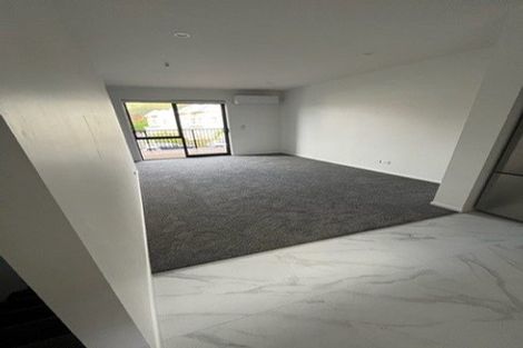 Photo of property in 2/41 Collingwood Street, Waterloo, Lower Hutt, 5011