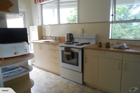 Photo of property in 1/87-89 Hinemoa Street, Birkenhead, Auckland, 0626