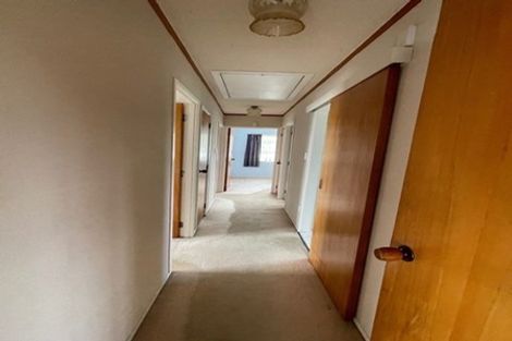 Photo of property in 17 Sumich Place, West Harbour, Auckland, 0618