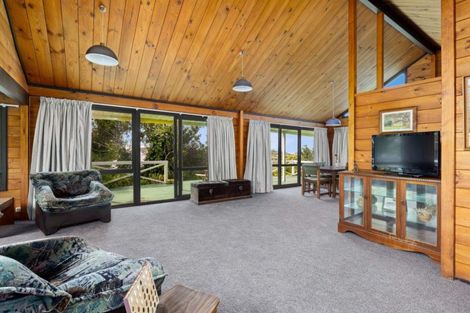 Photo of property in 2 Tui Grove, Paihia, 0200