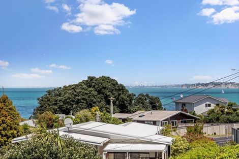Photo of property in 906 Whangaparaoa Road, Manly, Whangaparaoa, 0930