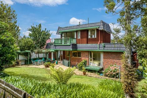 Photo of property in 9 Langstone Place, Chatswood, Auckland, 0626