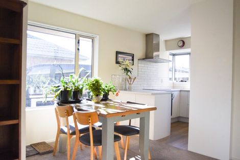 Photo of property in 2/77 Fairfield Avenue, Addington, Christchurch, 8024