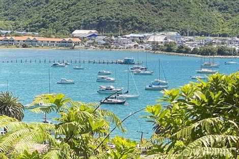 Photo of property in 13 Arthur Crescent, Waikawa, Picton, 7220