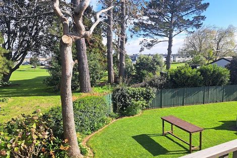 Photo of property in 26 Oakmont Place, Wattle Downs, Auckland, 2103