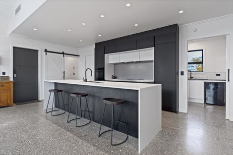 Photo of property in 30 Princess Street, Martinborough, 5711