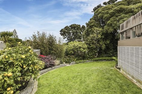 Photo of property in 36 Mana View Road, Paremata, Porirua, 5026