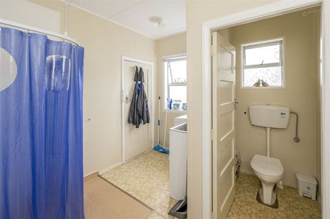 Photo of property in 22 George Street, Levin, 5510