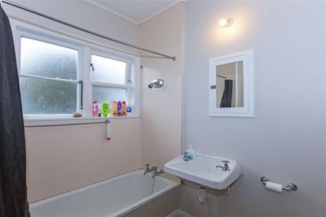 Photo of property in 18 Fraser Street, Wainuiomata, Lower Hutt, 5014