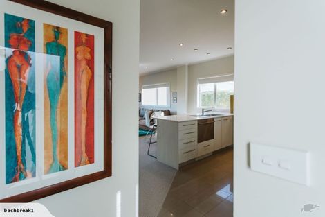 Photo of property in The Strand, 8/16 Ronald Street, Strandon, New Plymouth, 4312