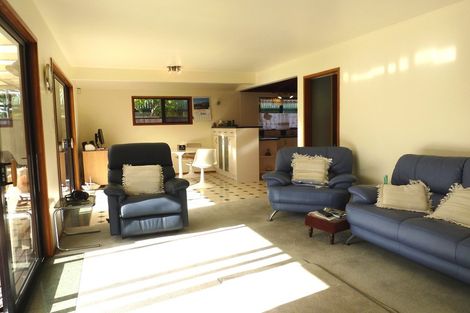 Photo of property in 15a Aranui Road, Mount Wellington, Auckland, 1060