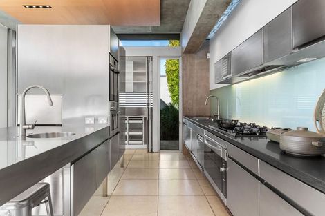Photo of property in 11 Waiwetu Street, Fendalton, Christchurch, 8052