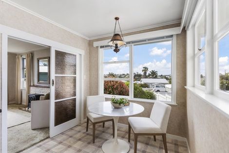 Photo of property in 11a David Street, Bayswater, Auckland, 0622