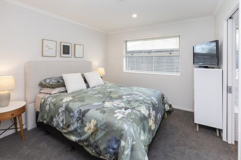 Photo of property in 28 Holiday Drive, Mairehau, Christchurch, 8052