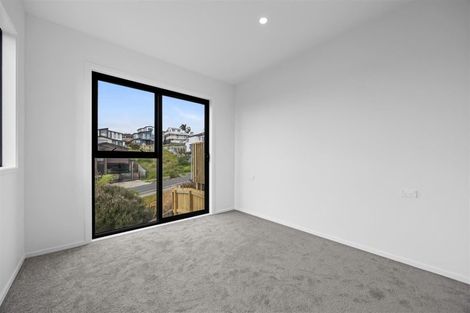 Photo of property in 37 Paina Crescent, Massey, Auckland, 0614