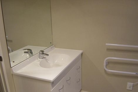 Photo of property in 21 Mona Vale, West Harbour, Auckland, 0618